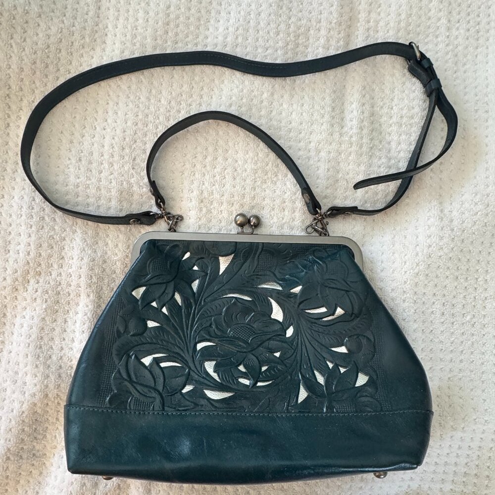 Gorgeous Patricia Nash Crossbody Kiss Lock Bag - Caribbean Blue & Silver